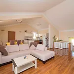 Captain's Apartman Barbat na Rabu