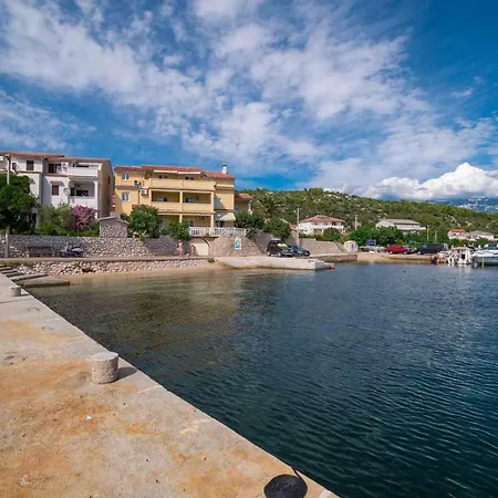 Captain's Apartman Barbat na Rabu