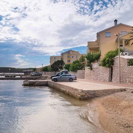 Apartment Captain's Barbat na Rabu