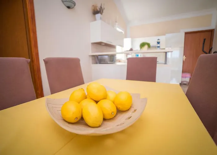 Captain's Apartman *